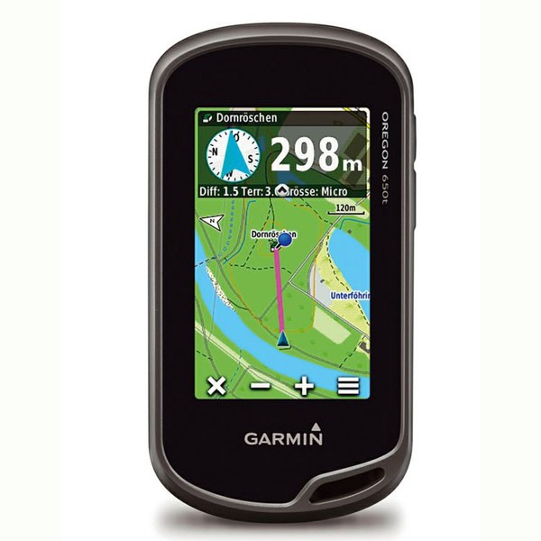 Ročna GPS naprava Garmin Oregon 650t.