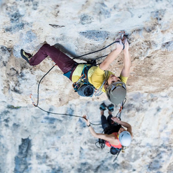 Salewa pohodniška čelada Vayu.