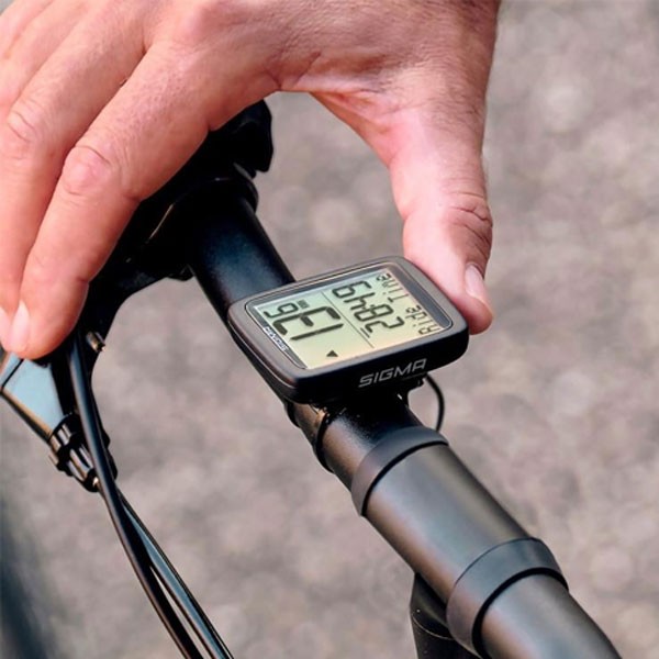 Žični kolesarski števec z 8 ključnimi funkcijami.