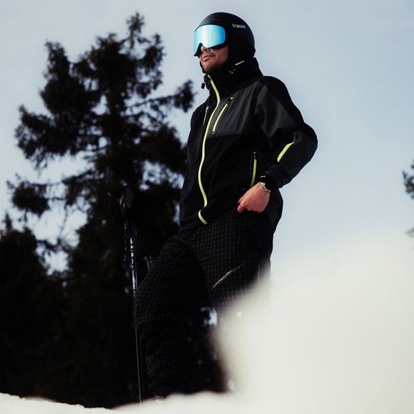 Tripoint 201 Trdkova, smučarska čelada