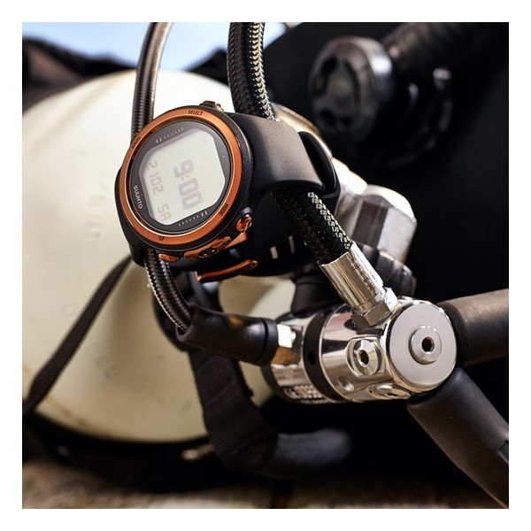 Suunto potapljaška ura Nivo Cooper D4i.