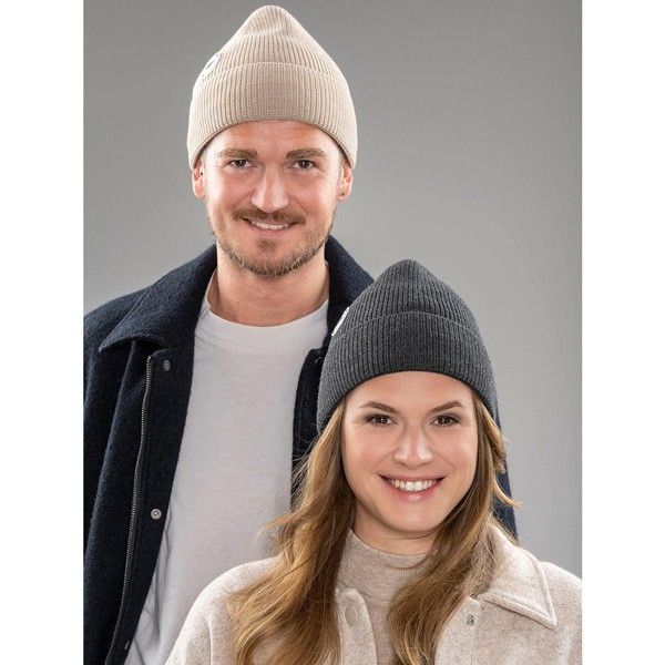 Pletena kapa Eisbar Mino Mu Merino