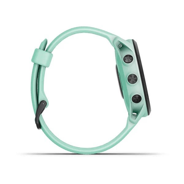 Garmin Forerunner 745.