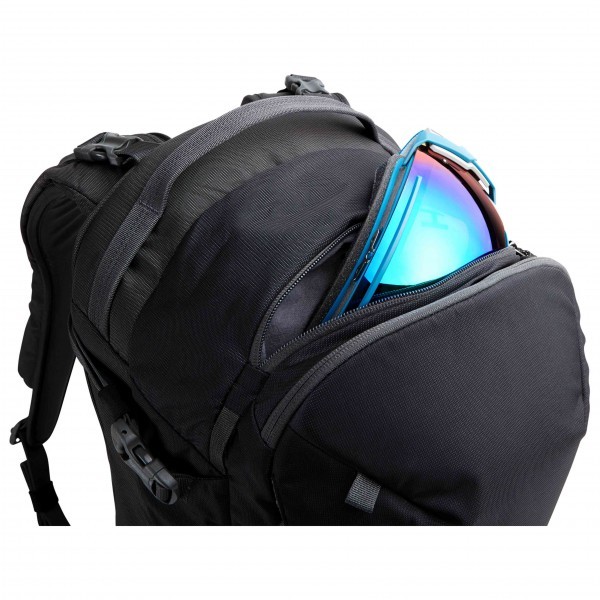 Predal za smučarska očala.