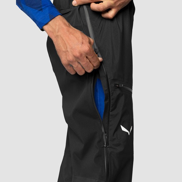 Salewa moške turne hlače Ortles 4 GTX Pro.