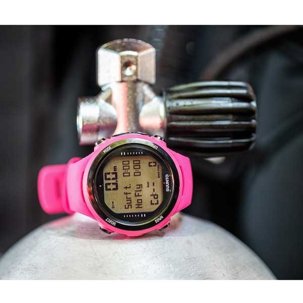 Suunto D4i Novo Pink potapljaška ura.