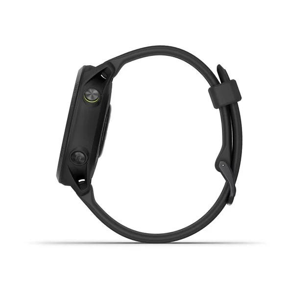 Garmin Forerunner 745.