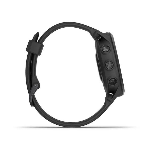 Garmin Forerunner 745.