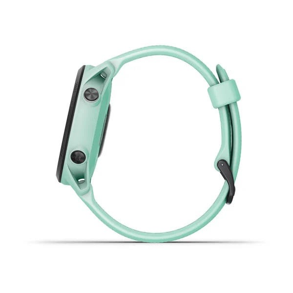 Garmin Forerunner 745.