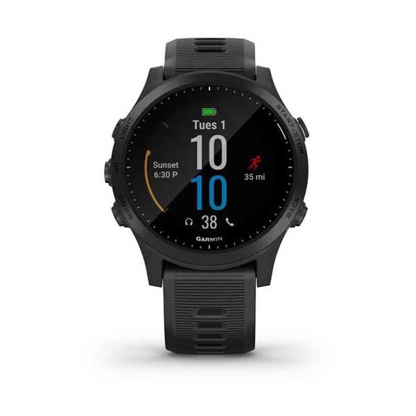 Garmin Forerunner 945.