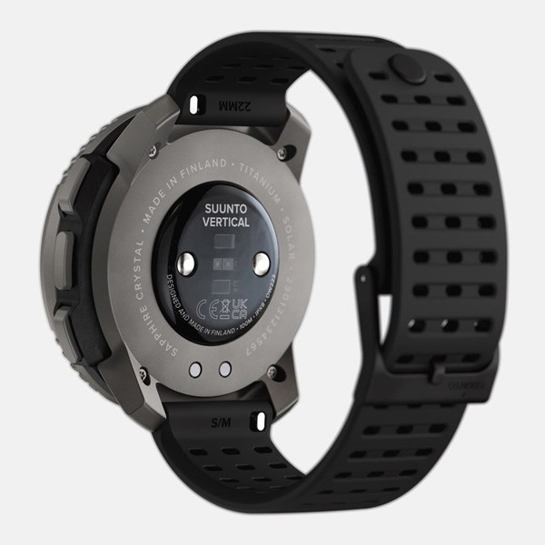 Suunto Vertical Titanium Solar Black.