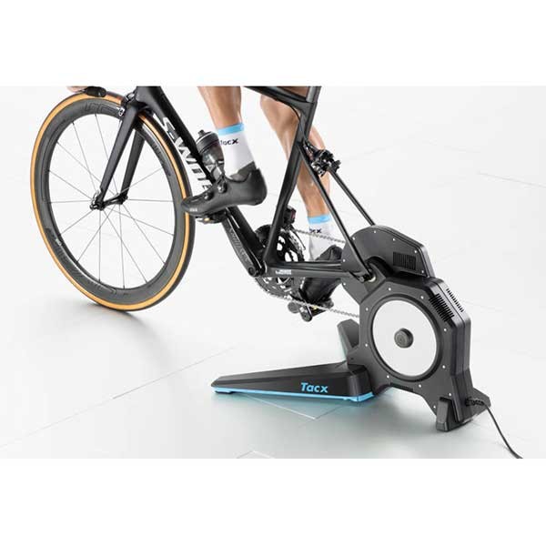 Tacx trenažer FLUX 2 Smart.