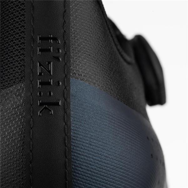 Cestni kolesarski čevlji Fizik Tempo Overcurve R4