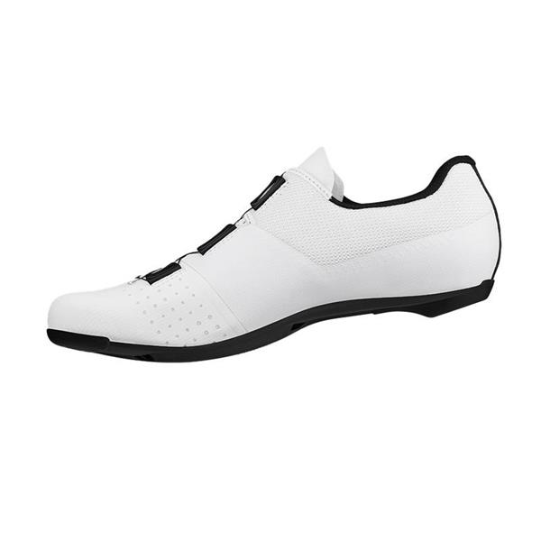 Cestni kolesarski čevlji Fizik Tempo Overcurve R4 Wide